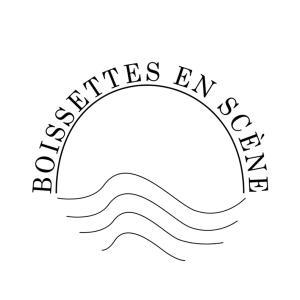 https://www.boissettes.fr/sites/boissettes.fr/files/styles/300x300/public/media/images/logo_boissette_en_scene.jpg?itok=U-CkEcbc